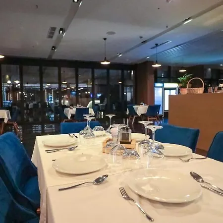 Tanushaj Hotel 5*