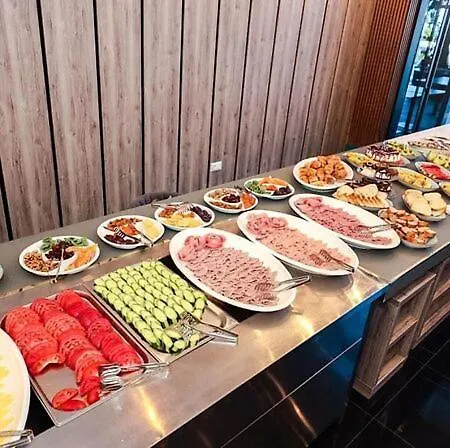 Otel Tanushaj Shëngjin