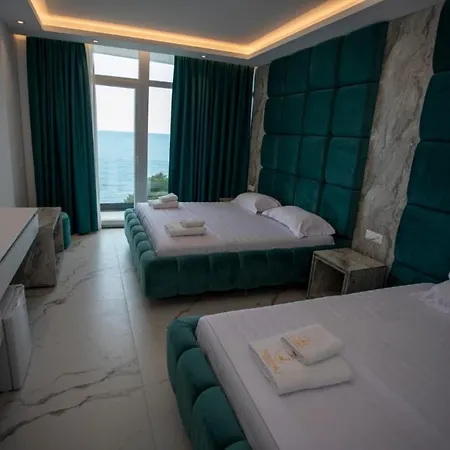 Hotel Tanushaj
