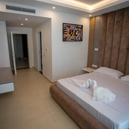 Tanushaj 5* Shëngjin