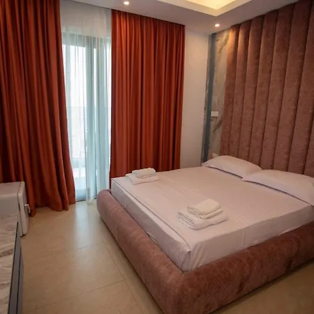 Tanushaj Hotel