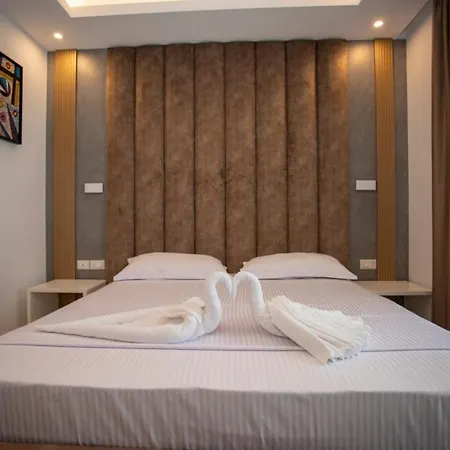 Tanushaj Hotel 5*