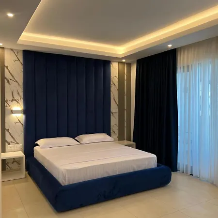 Tanushaj Hotel