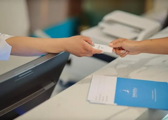 Tanushaj Hotel Shëngjin