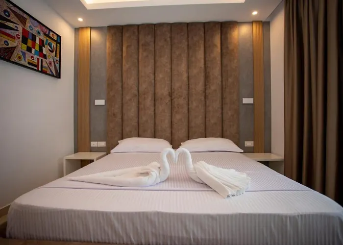 Tanushaj Hotel 5*