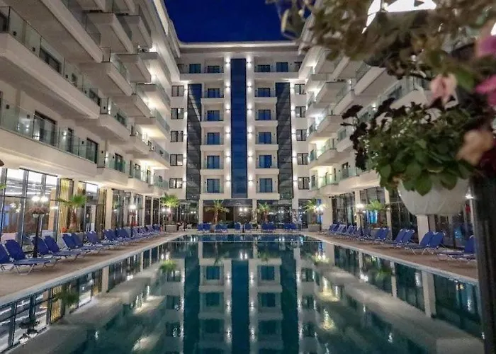 Tanushaj Hotel Shëngjin
