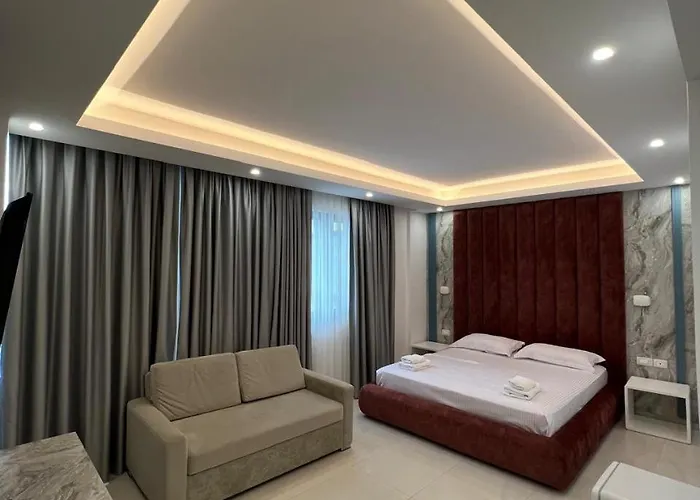 Tanushaj Hotel Shëngjin